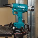 Remachadora-Inalambrica-Makita-BL-18V-10000-N-24---48-mm-DRV150Z-sin-Bateria-ni-Cargador