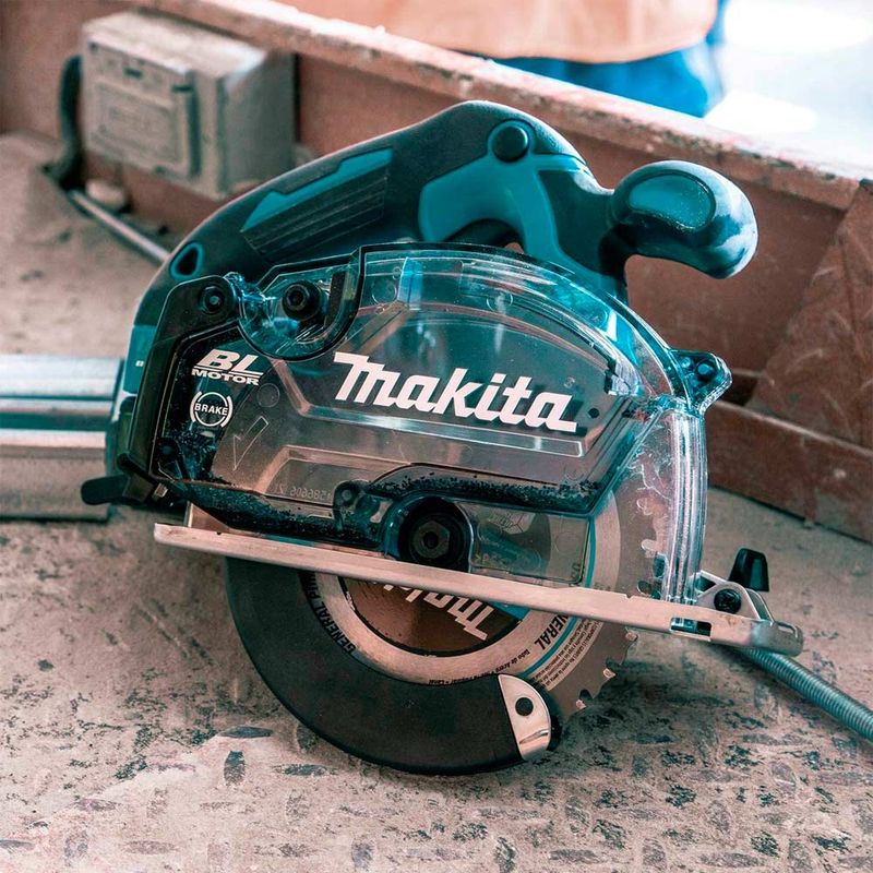 Sierra-Circular-Metal-Inalambrica-Makita-BL-LXT-18V-5-7-8--DCS553Z-sin-Bateria-ni-Cargador