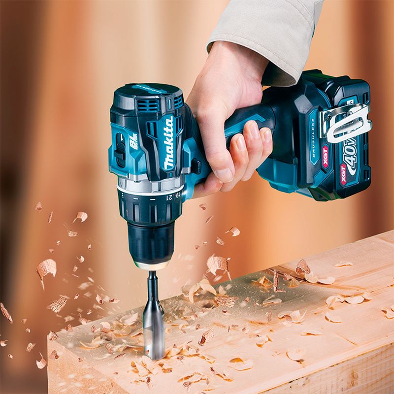 Taladro-Atornillador-Inalambrico-Makita-BL-XPT-XGT-Max-40V-140-68nm-2Baterias-x-40-Ah---Cargador