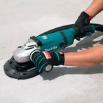 Esmeril-Angular-Electrico-Makita-2600W-7--GA7040S