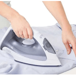 PLANCHA-A-VAPOR-OSTER-1200W-SUELA-ANTI-ATHERENTE-GCSTBS3802