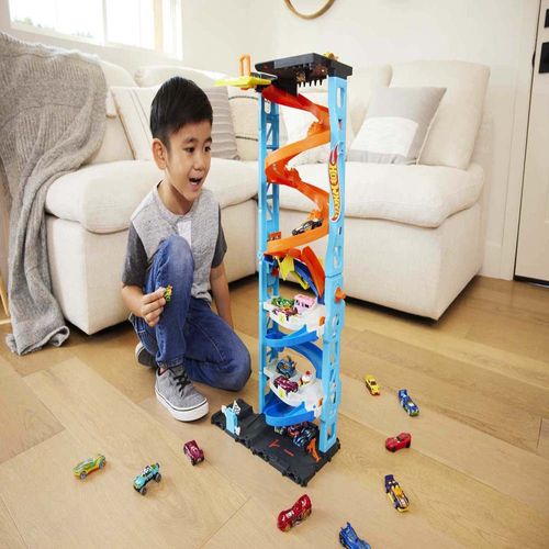 Pista de Juguete HOT WHEELS City Torre de Carreras con Doble Altura