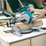 Sierra-Ingleteadora-Telescopica-10---254mm--1430W-Makita-LS1018L