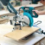 Sierra-Ingleteadora-Telescopica-10---254mm--1430W-Makita-LS1018L