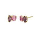 Pendientes-Victoria-Cruz-pegados-combinacion-de-formas-color-rosa-bañados-en-oro