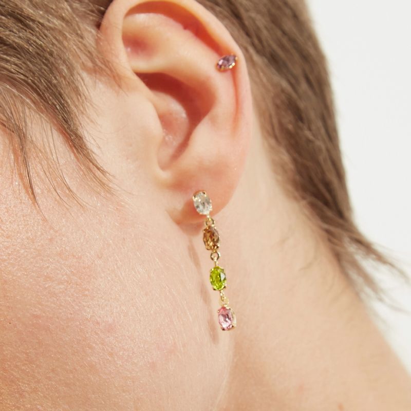 Pendientes-Victoria-Cruz--largos-cascada-color-multicolor-bañados-en-oro