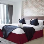 Faldon-de-Tarima-Queen-160cm-X-200cm-Drill-con-Pinzas-Rojo-Vino-25cm