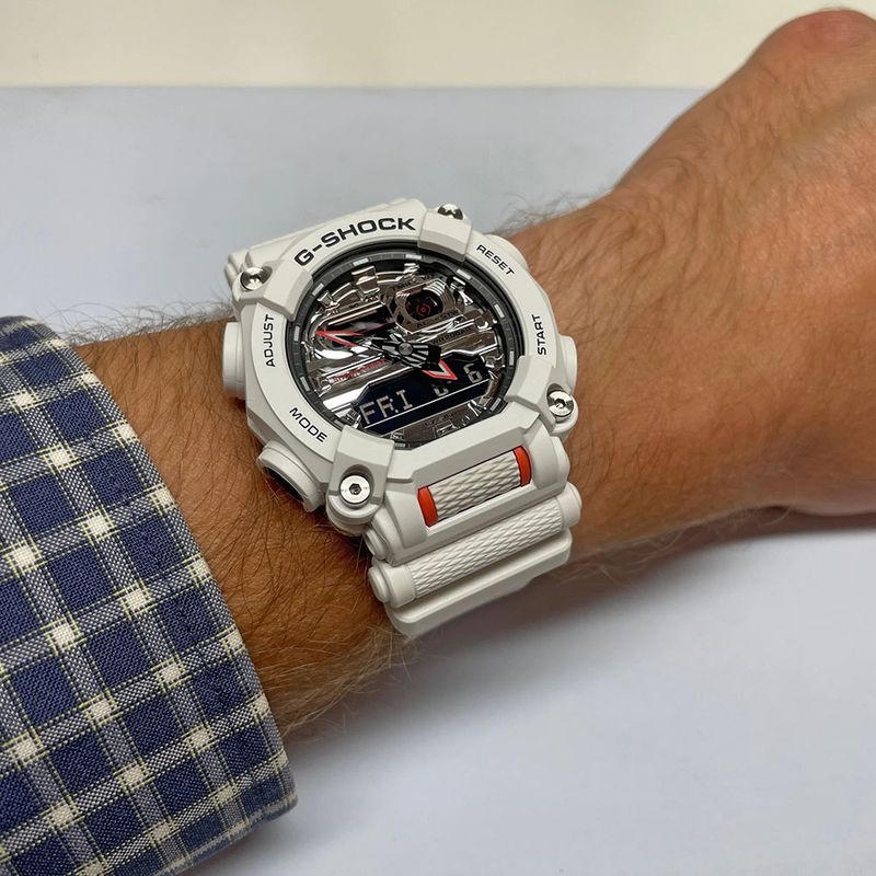 Reloj-Casio-G-Shock-GA900AS-7A-Analogico-Digital-Luz-Led-Resina-Blanco