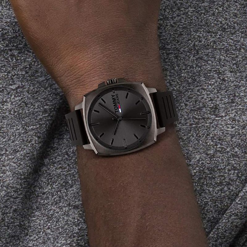 Reloj-Tommy-Hilfiger-Jeans-1791864-Para-Hombre-Acero-Inoxidable-Gunmetal-Correa-De-Silicona-Negro