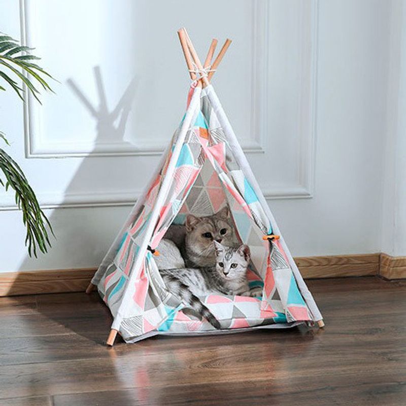 Cama-Tipi-Triangulos-Multicolor-para-Mascotas
