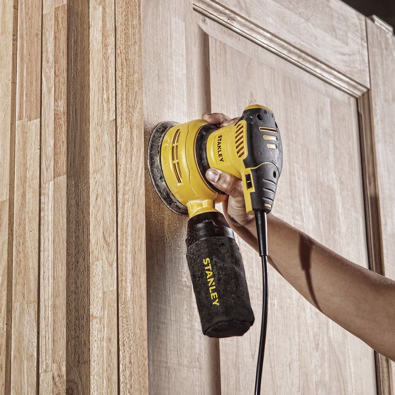 Lijadora-Excentrica-5--300W-13000-rpm-Stanley-SS30-B2