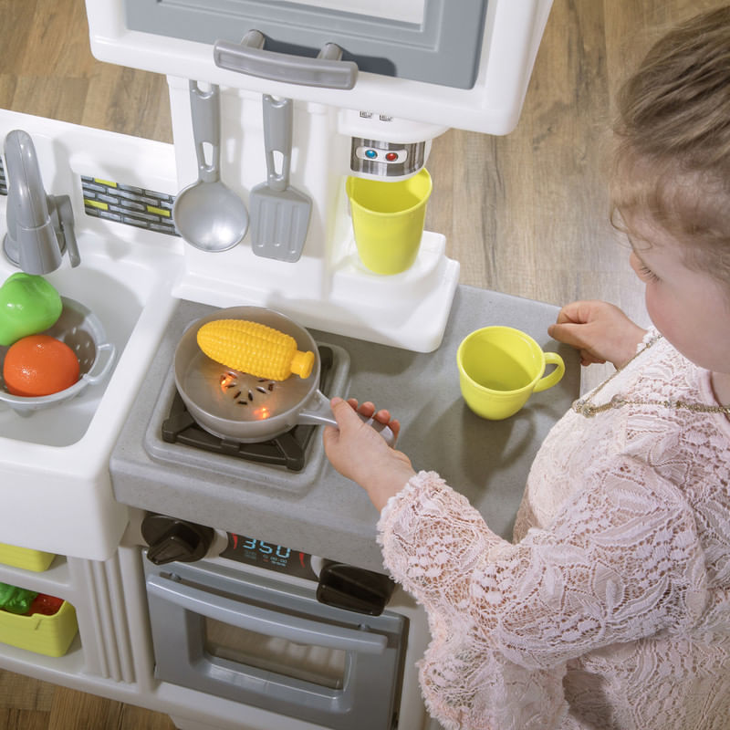 Cocina-Moderna-Downtown-para-Niños-STEP-2-Gris-con-Accesorios