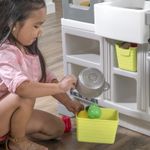 Cocina-Moderna-Downtown-para-Niños-STEP-2-Gris-con-Accesorios