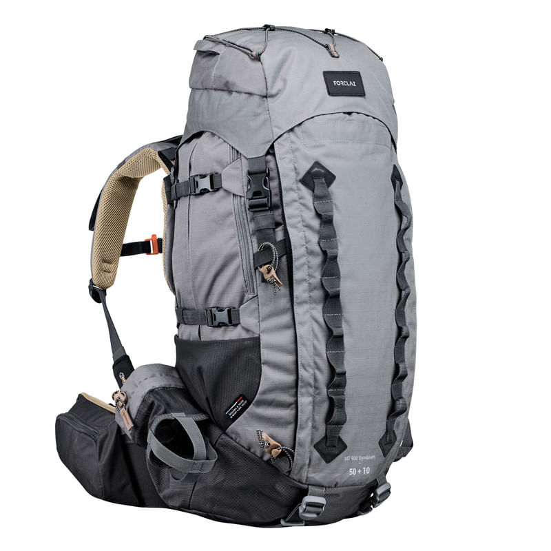 MOCHILA TREKKING SYMBIUM CON FUNDA IMPERMEABLE 50 +10 LITROS GRIS