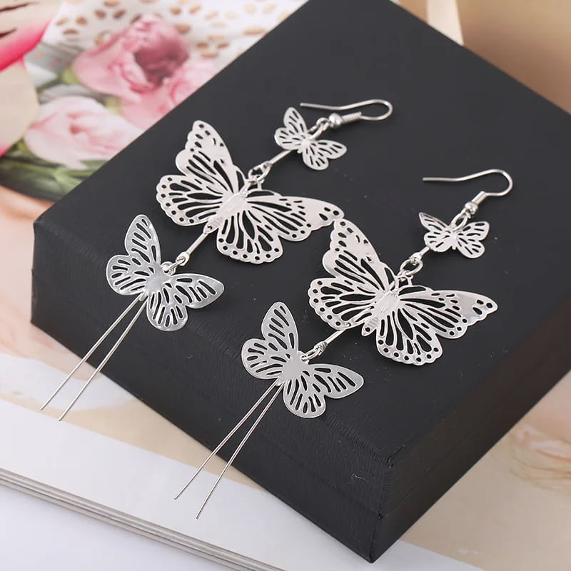 Aretes-largos-mariposas-plateadas