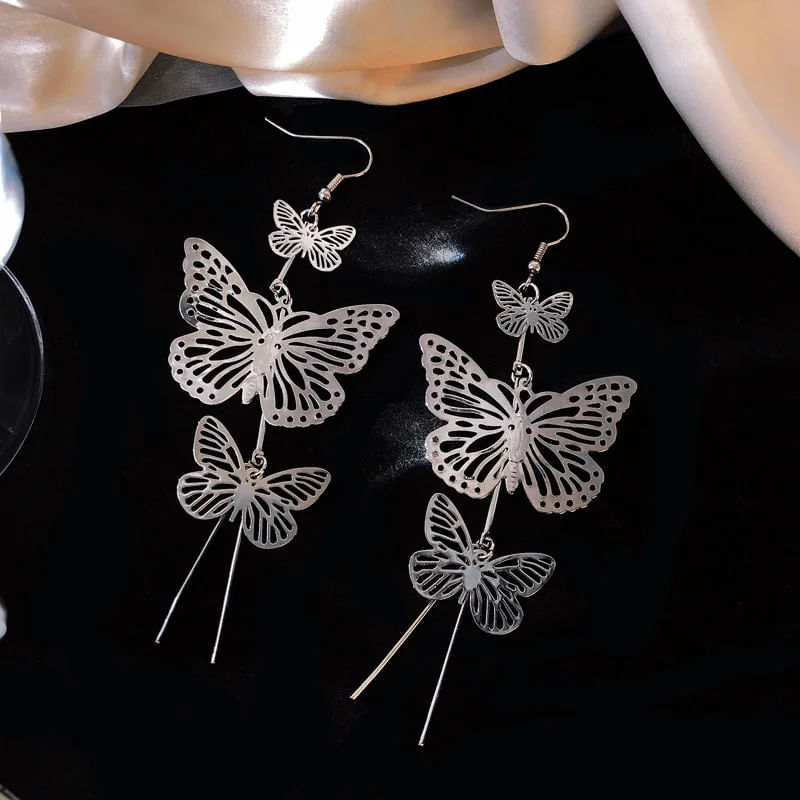 Aretes-largos-mariposas-plateadas