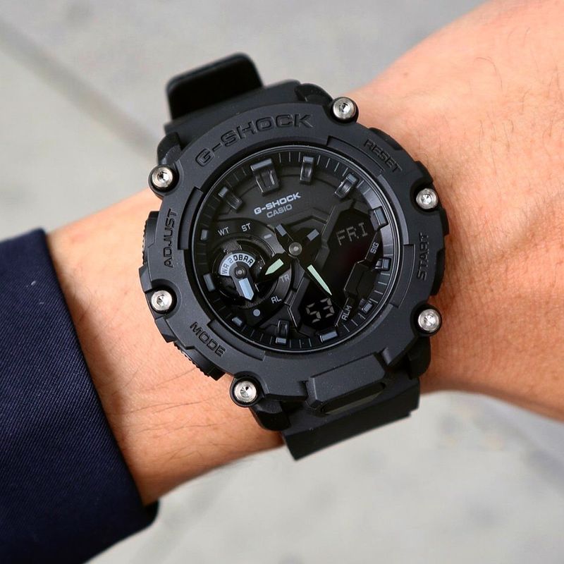 Reloj-G-Shock-Resina-Negra-GA-2200BB-1A-G-SK-42