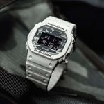 Reloj-de-Resina-G-Shock-DW-5600CA-8-Gris-Claro-G-SK-48