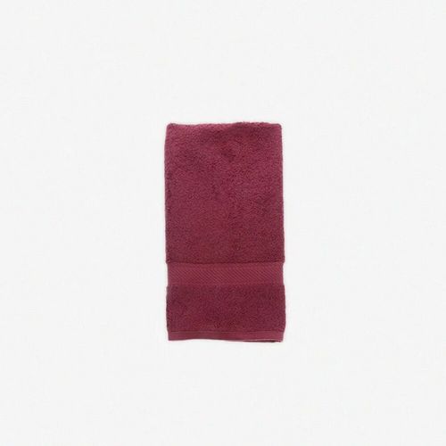 Toalla mediana 120 x 60 cm guinda de 450 gr