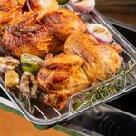 Caja-China-Chica-Premium---Parrilla-de-Platinas-Niqueladas---Carbon-2kg---Pack-Inti