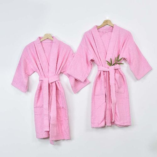 Salida de baño ¨M¨ Color Rosado BB de 380 GR - 100 % algodón nacional