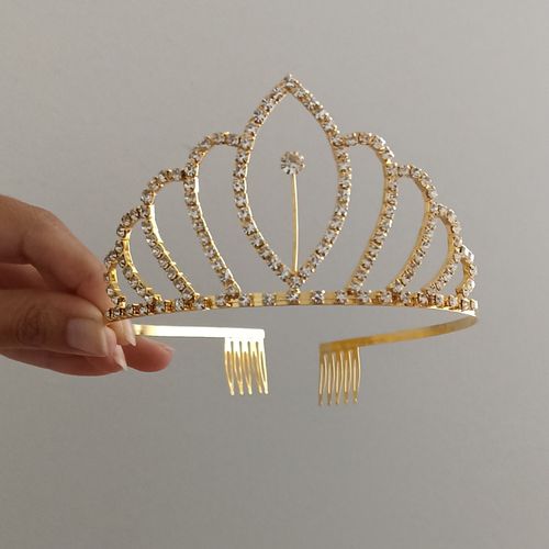 Corona tiara diadema dorada grande cumpleaños quinceañero novia fiesta princesa modelo hoja