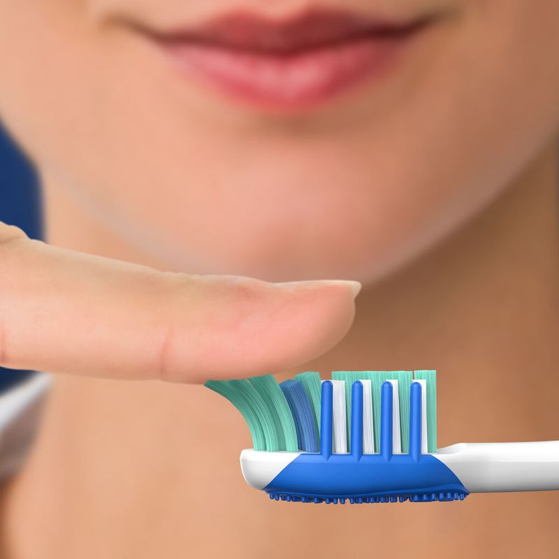Cepillo-Dental-Oral-B-3D-White-Blanco-Radiant-5-unidades