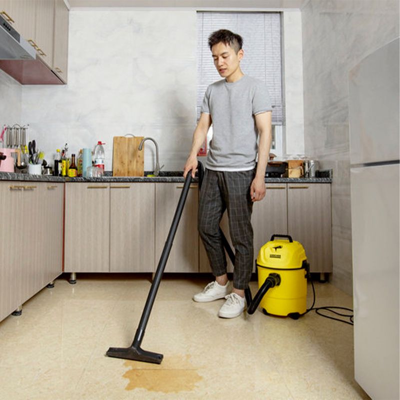 Aspiradora-Multiuso-Karcher-WD1-de-1200w-15L