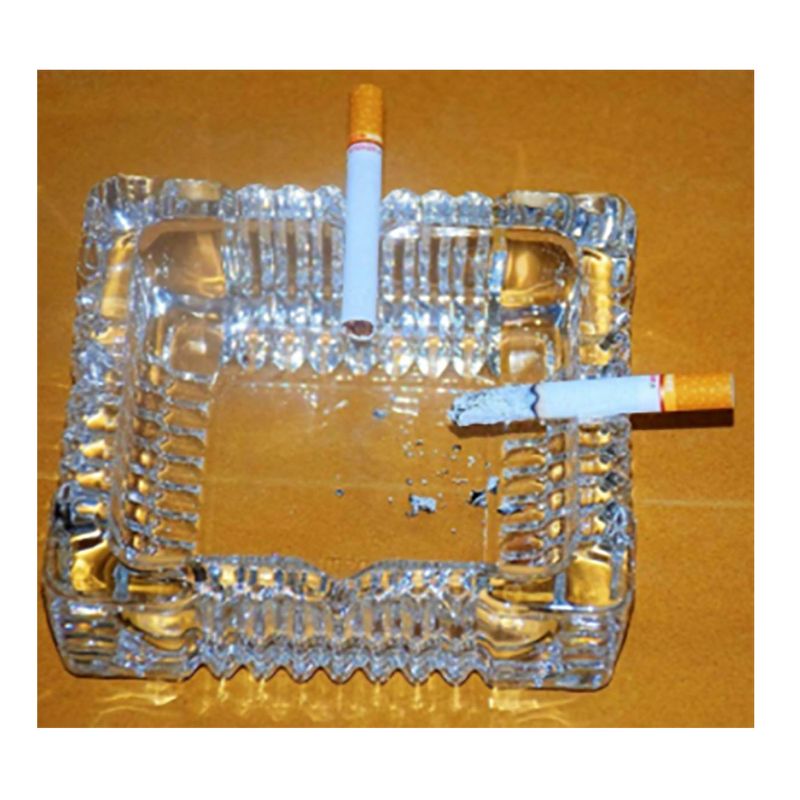 Cenicero-Libio-en-Cristal-Elegante
