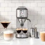 Cafetera-compacta-de-espresso-Oster®-BVSTEM7200