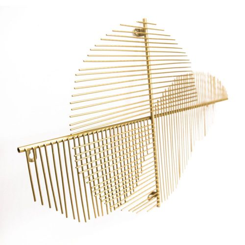 Escultura Metal Lineas Dorado 78.5 Cm