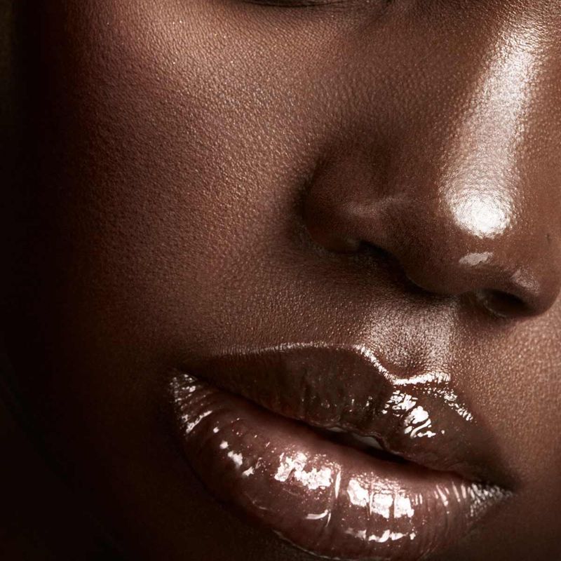 Luminizador-de-Labios-Gloss-Bomb-Fenty-Beauty---Hot-Chocolit--