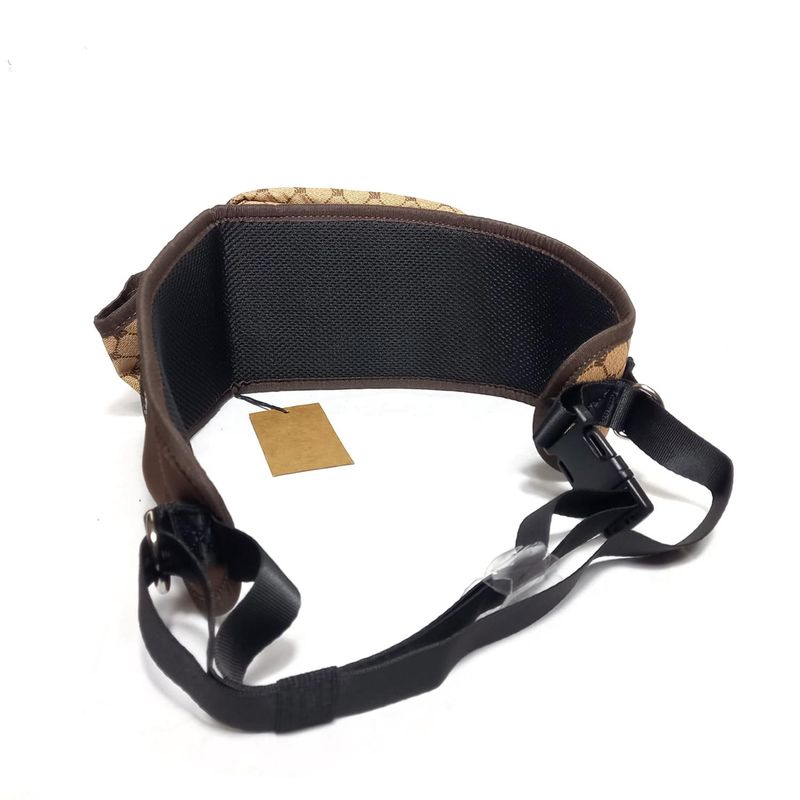 RIÑONERA-O-CANGURO-PARA-PASEAR-PERROS-DE-STEVE-MADDEN