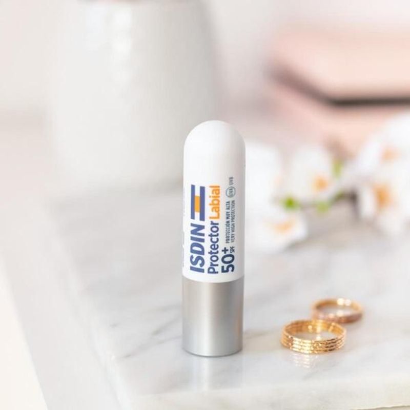 Isdin-Protector-Labial-SPF-50--4g---Protector-Labios-Sensibles