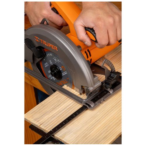 Combo Sierra Circular 1500W + 2 discos 7-1/4" Truper