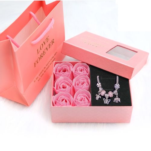 Set de regalo pulsera con rosas detalle en cajita Rosa