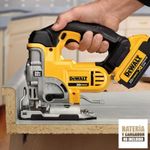 Sierra-Caladora-20V-Baretool-Sin-BateriaSin-cargador-Dewalt-DCS331B