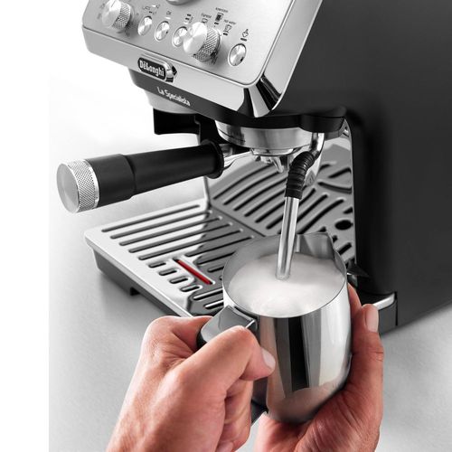 Cafetera La Specialista Arte Delonghi 1.5L EC9155.MB Palteado