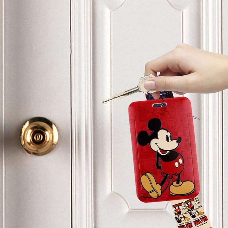 Mickey-Mouse-Lanyard-Fotocheck-Disney-Store-Minnie-Disneyland-Moda-ID-Llave
