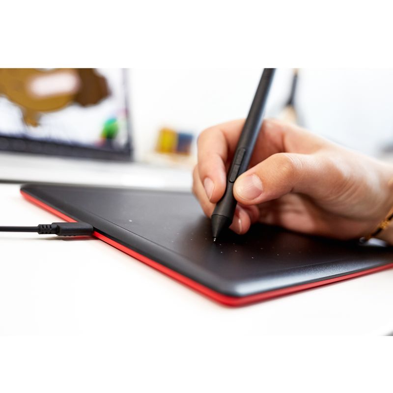 Tableta-Grafica-One-By-Wacom-Small-CTL-472