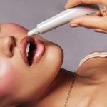 Tratamiento-Labial-con-Peptidos---Rhode-Vainilla