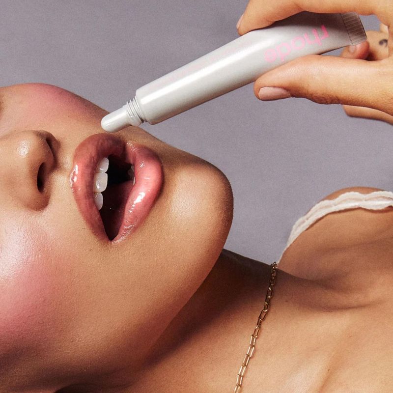 Tratamiento-Labial-con-Peptidos---Rhode-Vainilla
