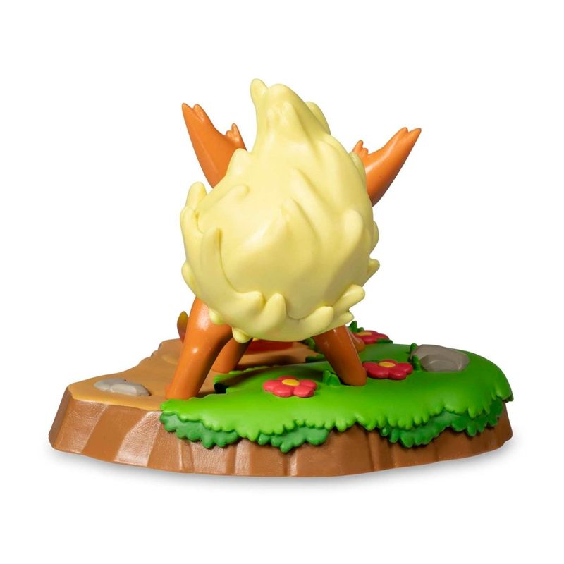 POKEMON-EEVEE-Y-SUS-AMIGOS-FLAREON-BY-FUNKO