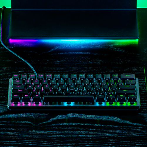 Teclado gamer Razer Huntsman v3 pro mini optomecanico switch análogo US Chroma