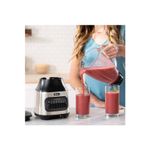 -Licuadora-con-vaso-de-vidrio-y-6-velocidades-Oster-BLSTPEG-NPB