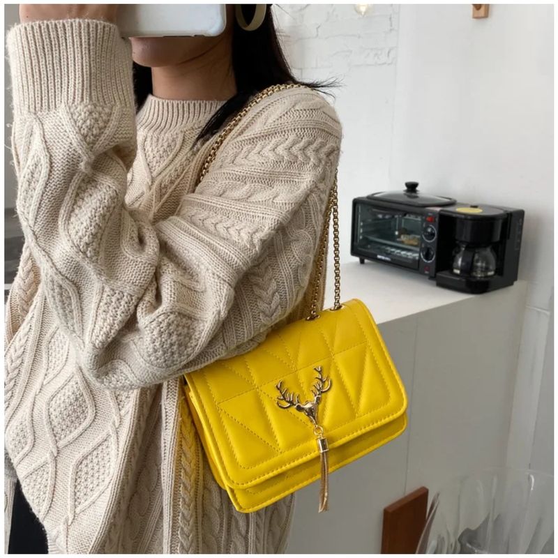 Cartera-Bolso-con-Cadena-Elegante-Amarillo-C99
