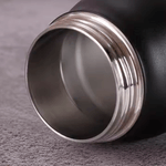 Termo-de-Acero-Inoxidable-con-Pico-y-Asa-Portable-Negro