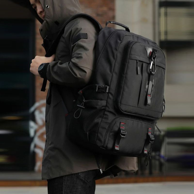 Mochila-Hombre-Capture-1555-Expandible-Viaje-Laptop-Negro