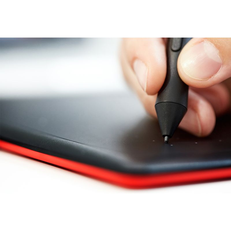 Tableta-Grafica-One-By-Wacom-Small-CTL-472