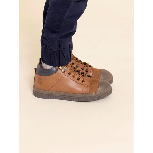 ZAPATILLA PARA NIÑO CUERO WACO MARRÓN HUSH PUPPIES